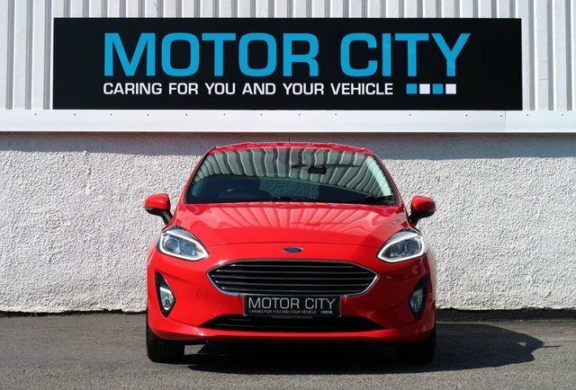 Ford Fiesta 1.1 Ti-vct Zetec Hatchback Euro Red #5