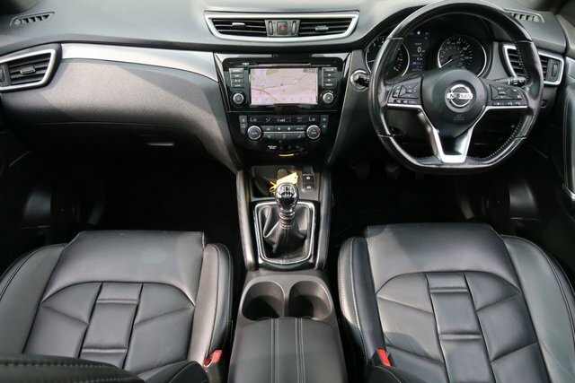 Nissan Qashqai 1.3 Dig-t Tekna Suv Euro 6 S S White