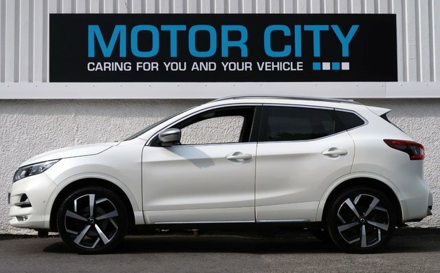 Nissan Qashqai 1.3 Dig-t Tekna Suv Euro 6 S S YC20FJP White #5