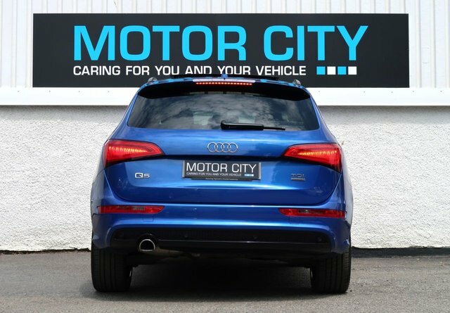 Audi Q5 Estate Black #7