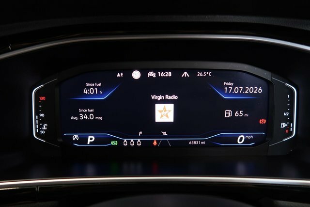 Volkswagen T-Roc Active Silver #16