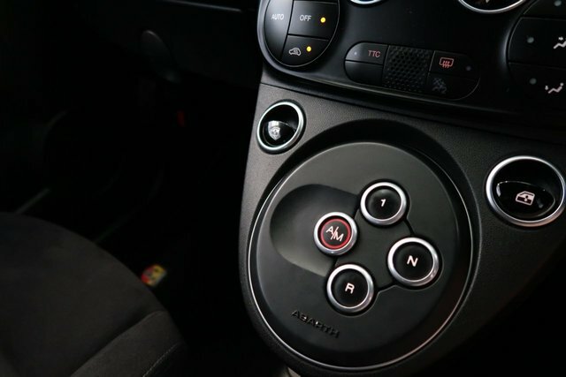 Abarth 595 1.4 T-jet Competizione Hatchback E Red #2