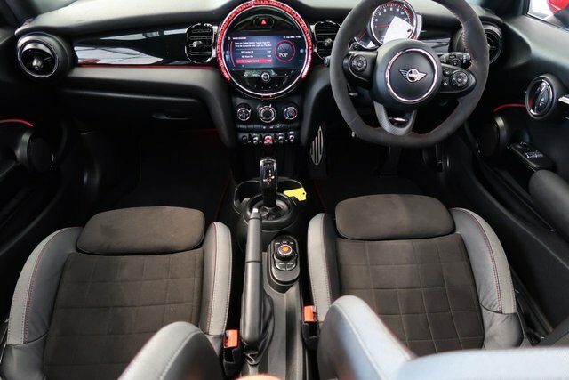 Mini Hatch 2.0 John Cooper Works Hatchback Steptro Black