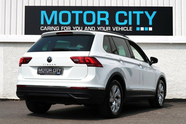 Volkswagen Tiguan 1.5 Tsi Life Suv Euro 6 S S 1 DP21JSX White #3