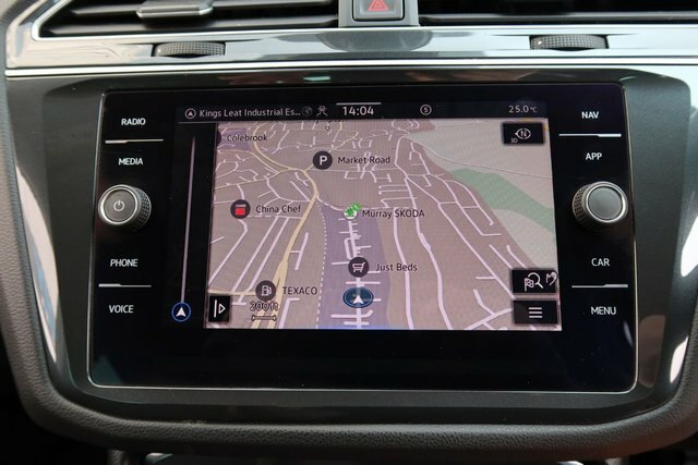 Volkswagen Tiguan 1.5 Tsi Life Suv Euro 6 S S 1 DP21JSX White #4