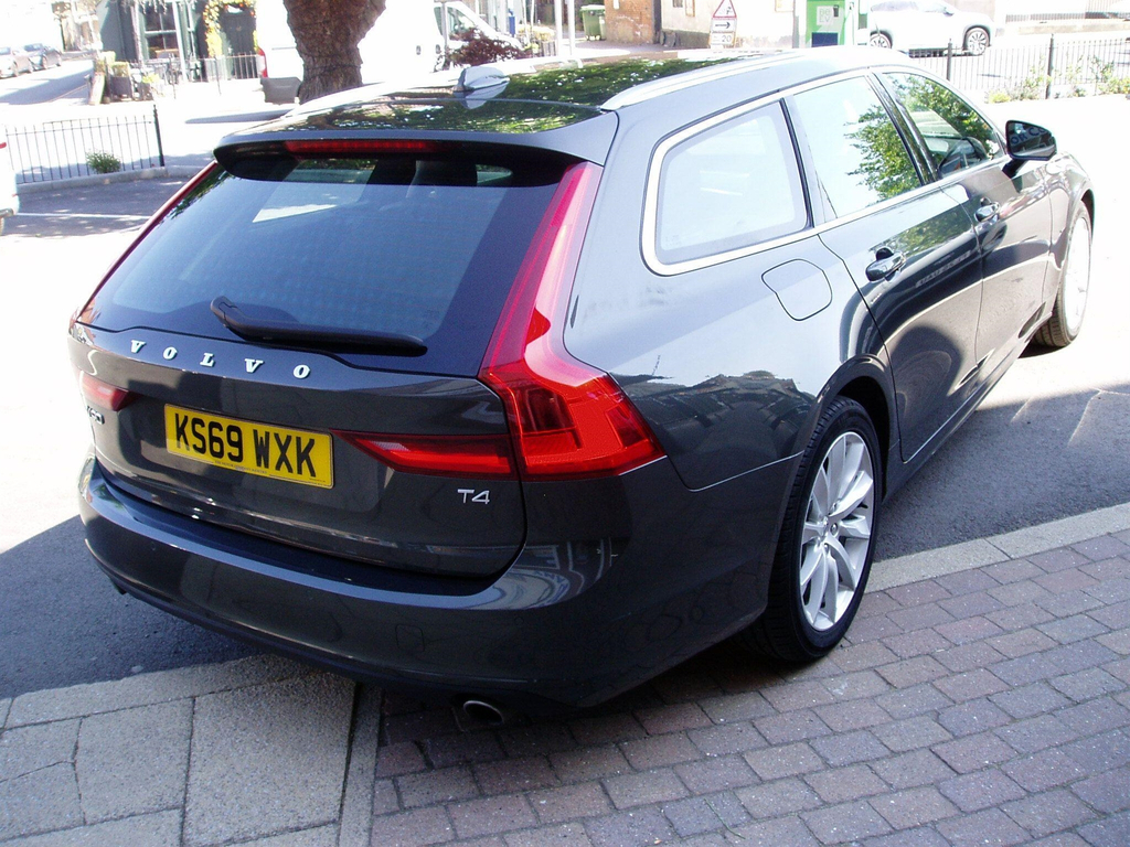 Volvo V90 D4 R-design Pro Grey #30