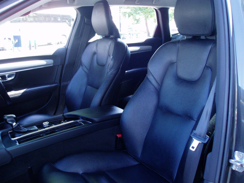 Volvo V90 D4 R-design Pro Grey #20
