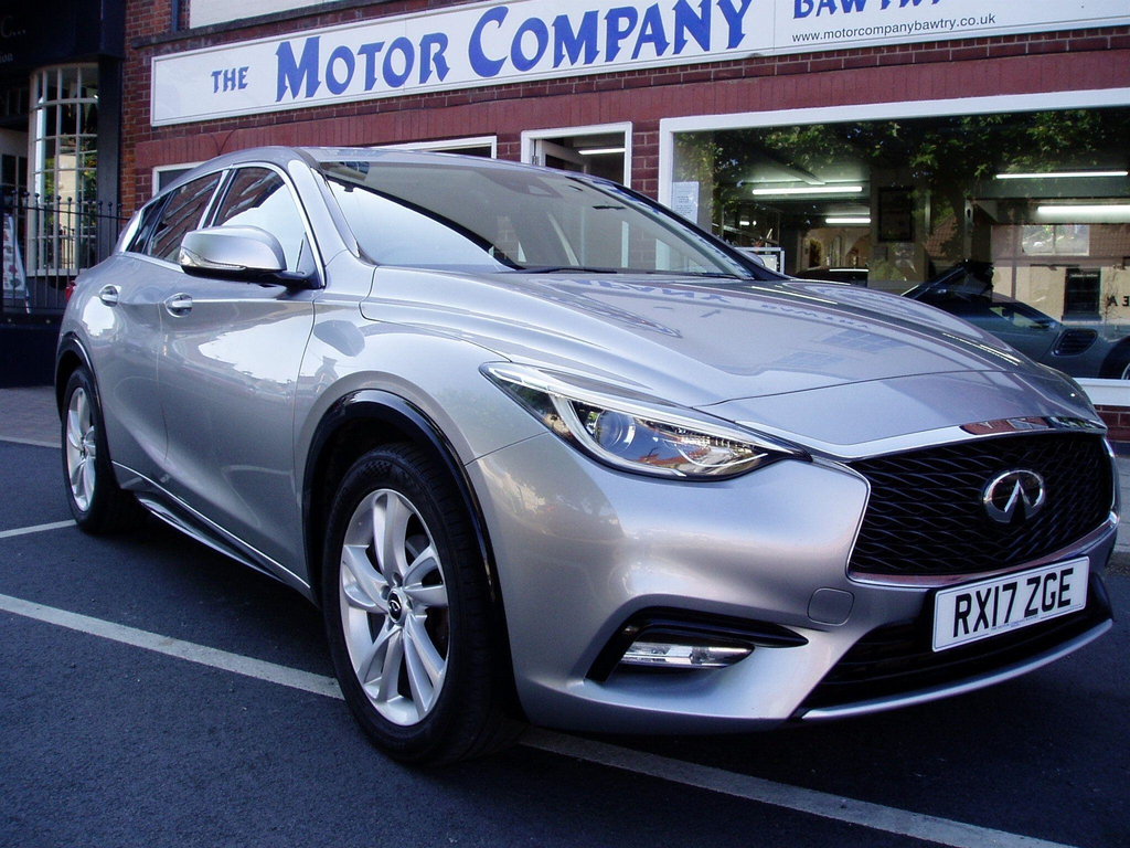 Infiniti Q30 1.5D Se Euro 6 Ss Silver #4