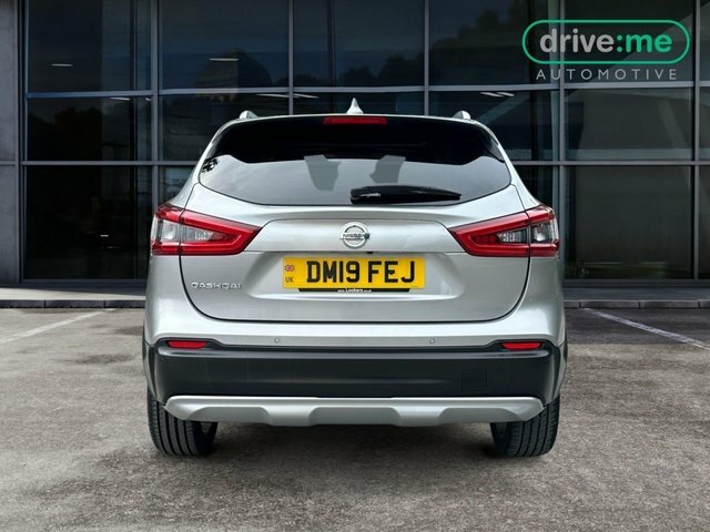 Nissan Qashqai 1.3 Dig-t N-motion Suv Euro 6 S DM19FEJ Silver #4