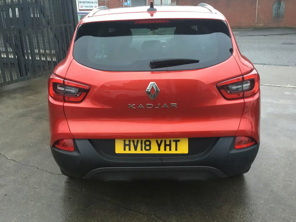 Renault Kadjar 1.5 Dci Signature Nav Suv Euro 6 HV18YHT Red #4