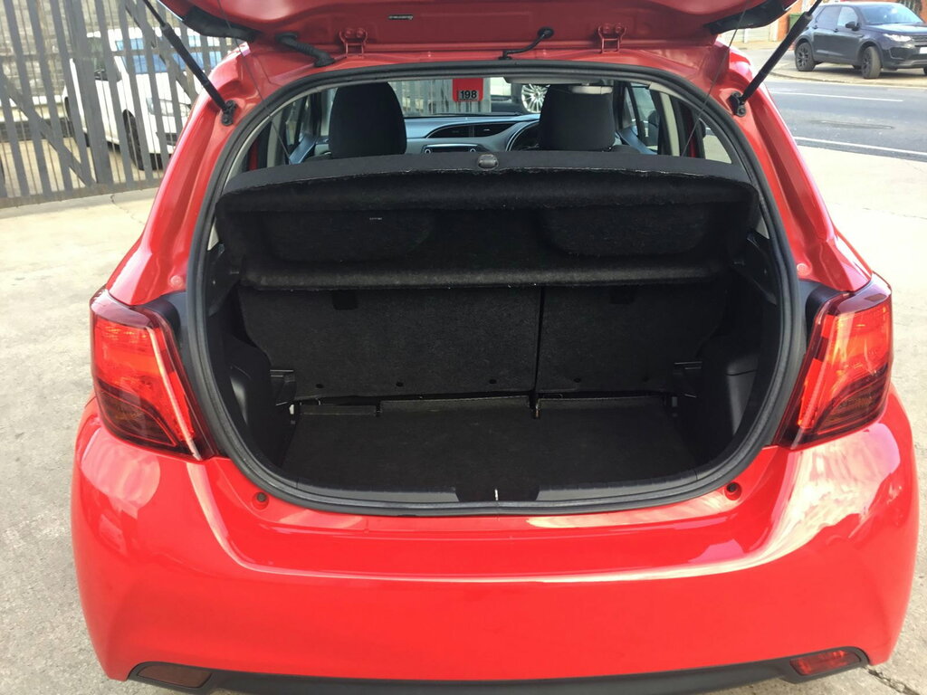 Toyota Yaris 1.33 Dual Vvt-i Icon Hatchback E NU64UTN Red #5