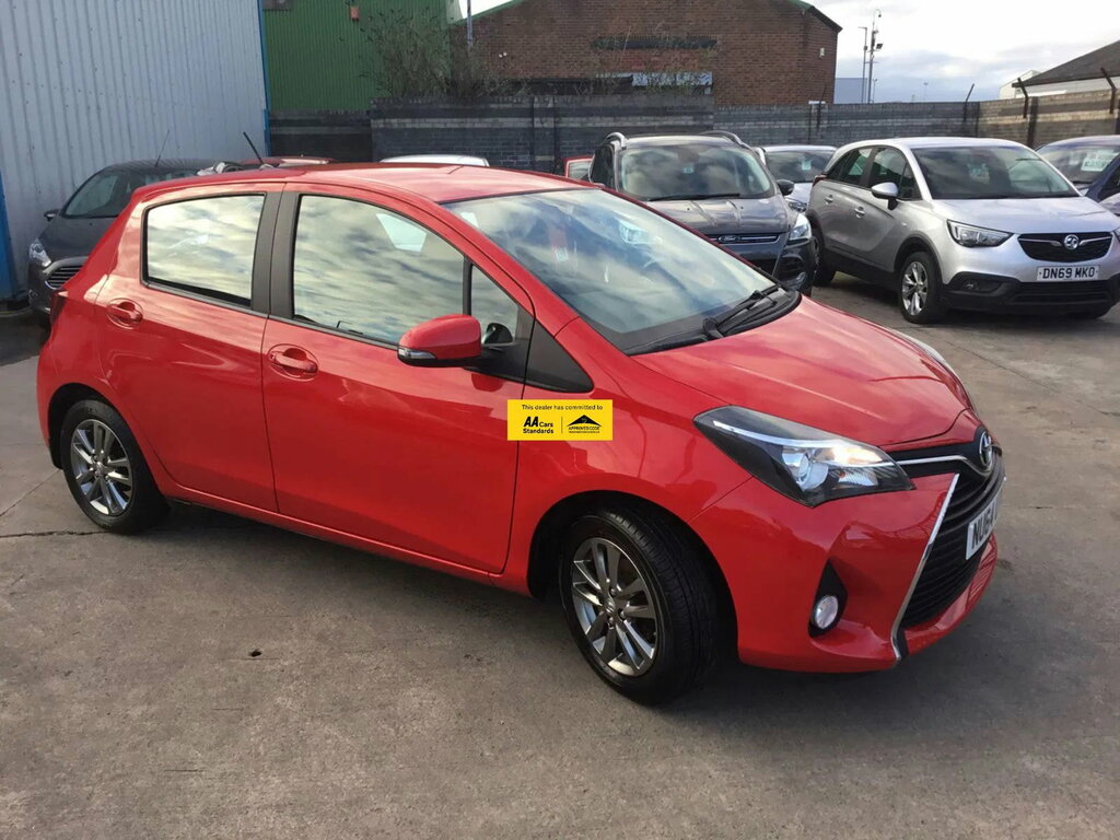 Toyota Yaris 1.33 Dual Vvt-i Icon Hatchback E Red