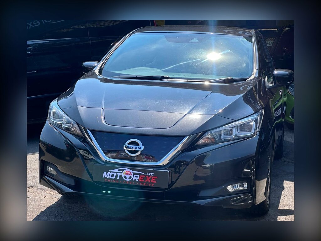 Nissan Leaf 40Kwh Tekna Black #4