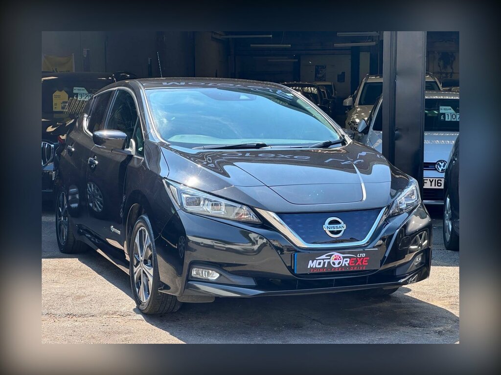Nissan Leaf 40Kwh Tekna Black #2