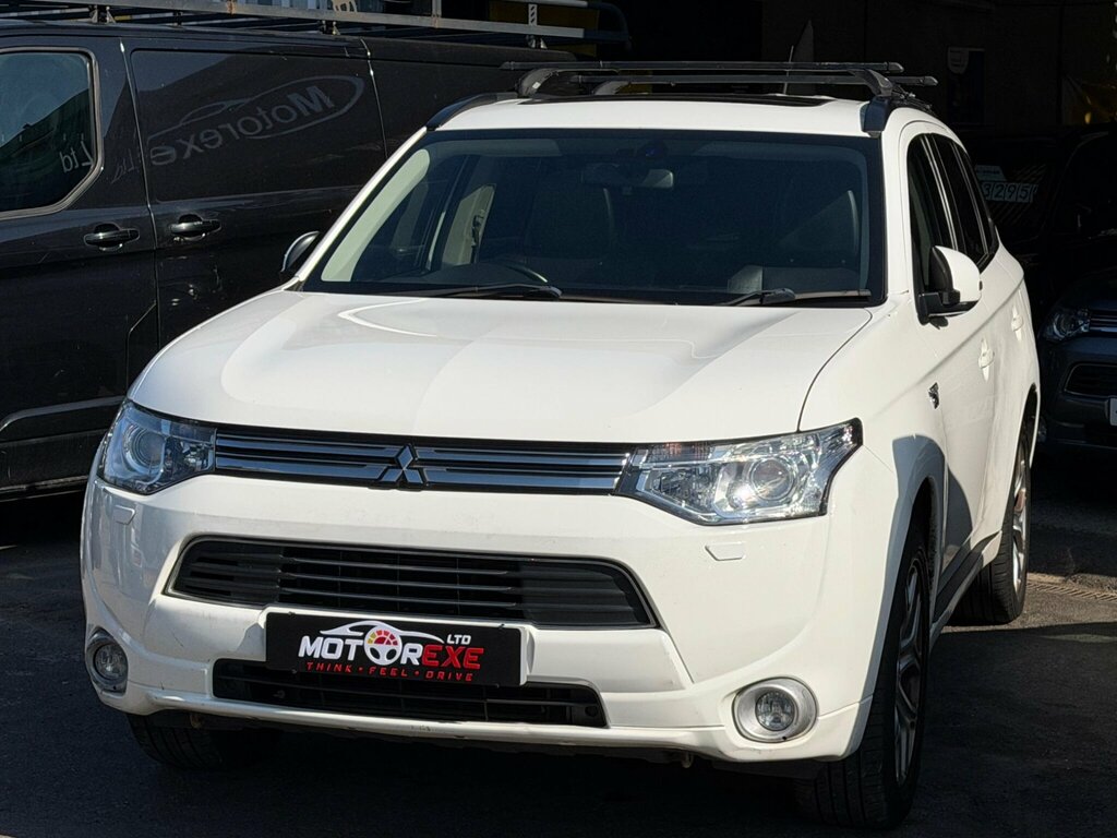 Mitsubishi Outlander 2.0H 12Kwh Gx4h Cvt 4Wd Euro 5 Ss White #3