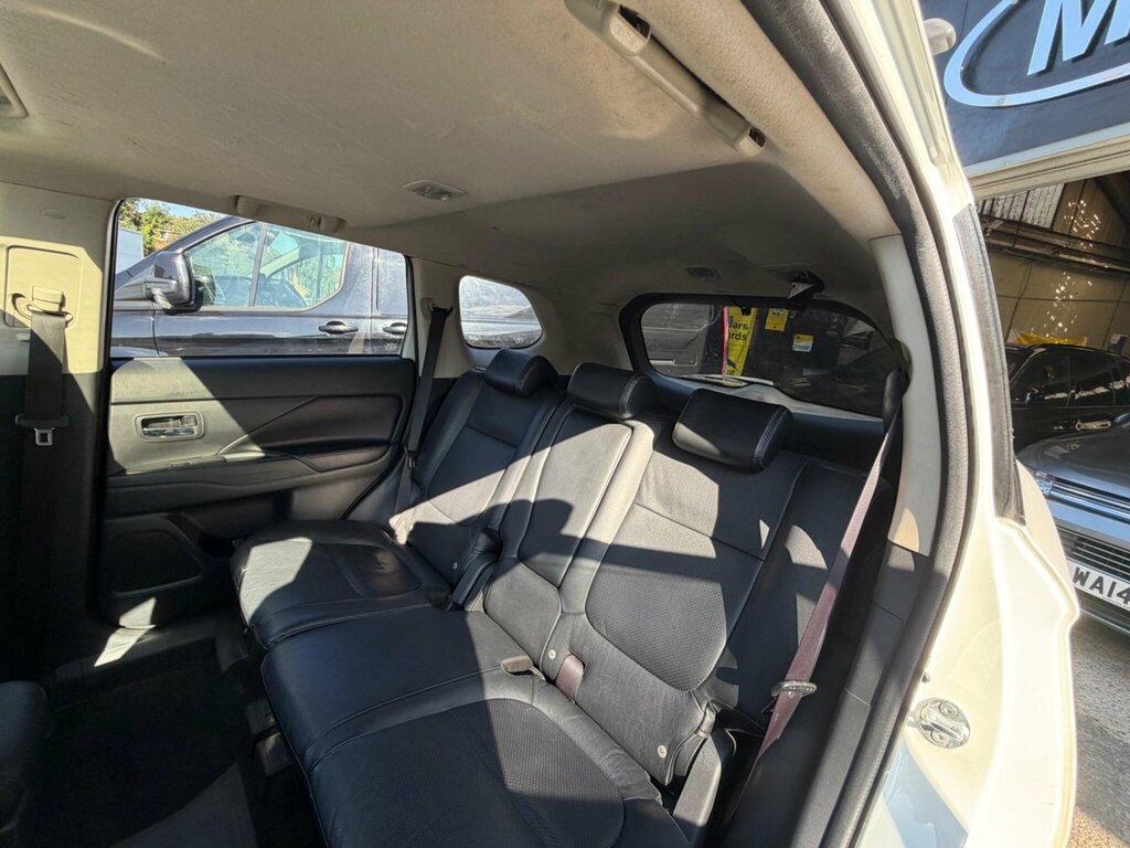 Mitsubishi Outlander Grey #19
