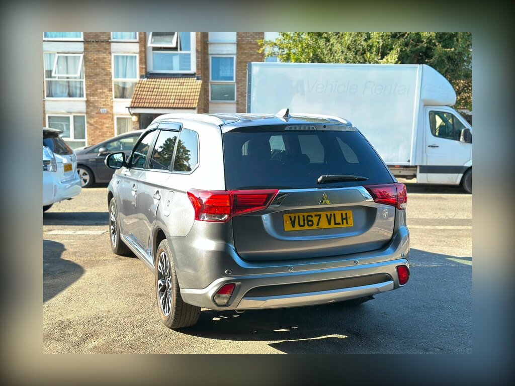 Mitsubishi Outlander 2.0H 12Kwh 4Hs Cvt 4Wd Euro 6 Ss Grey #3