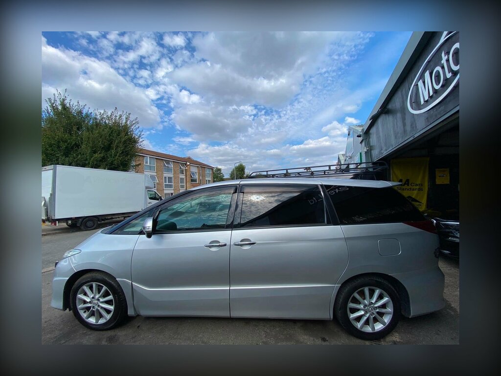 Toyota Estima   #5