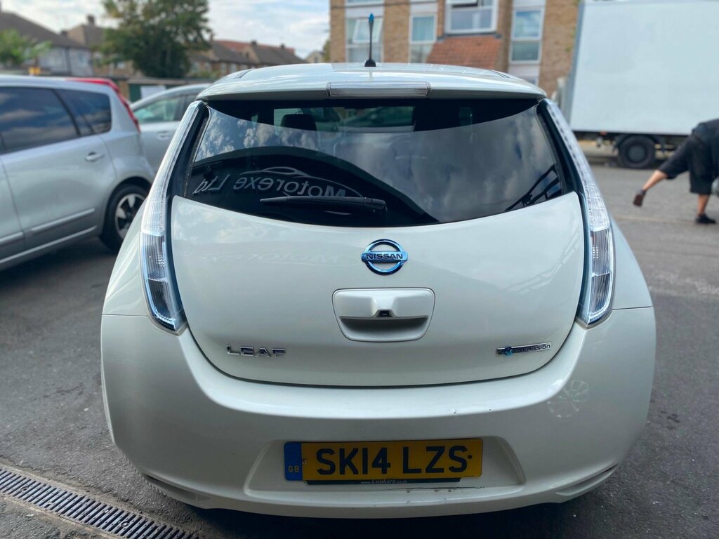 Nissan Leaf 24Kwh Acenta Hatchback 107 Bhp Black #7