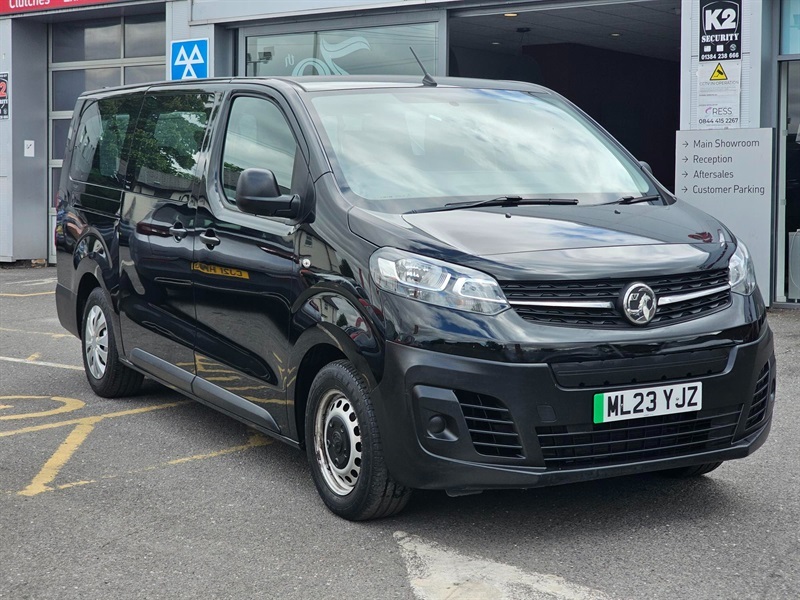Vauxhall Vivaro 50Kwh Combi Mpv Lwb 9 Seat, 11K Black