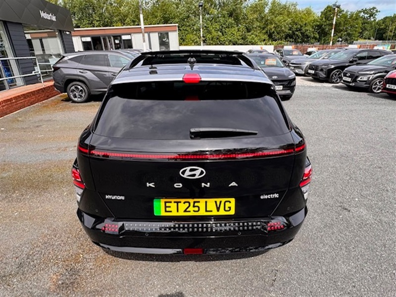 Hyundai Kona 65.4Kwh Ultimate Suv 218 Ps Black