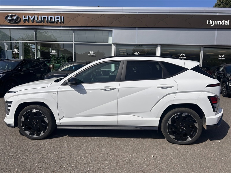 Hyundai Kona 65.4Kwh N Line Suv 218 Ps EX25CDN White #4
