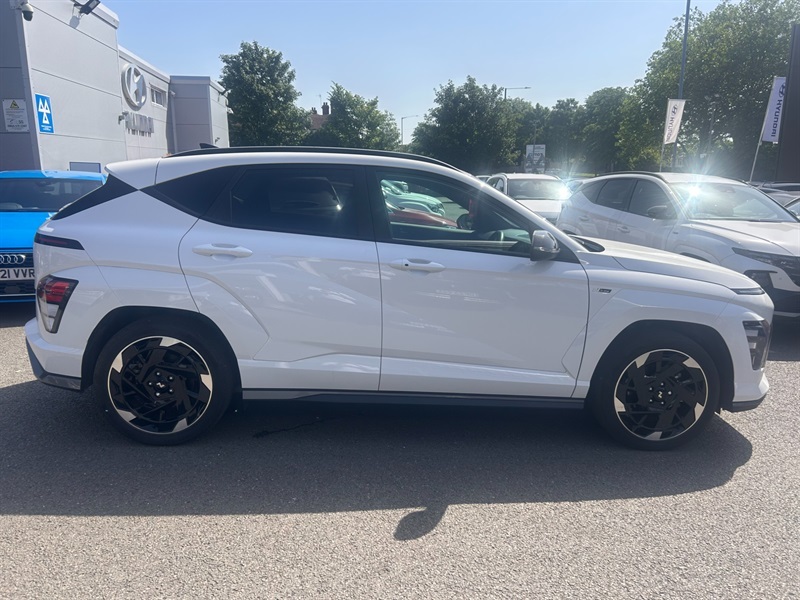 Hyundai Kona 65.4Kwh N Line Suv 218 Ps EX25CDN White #5