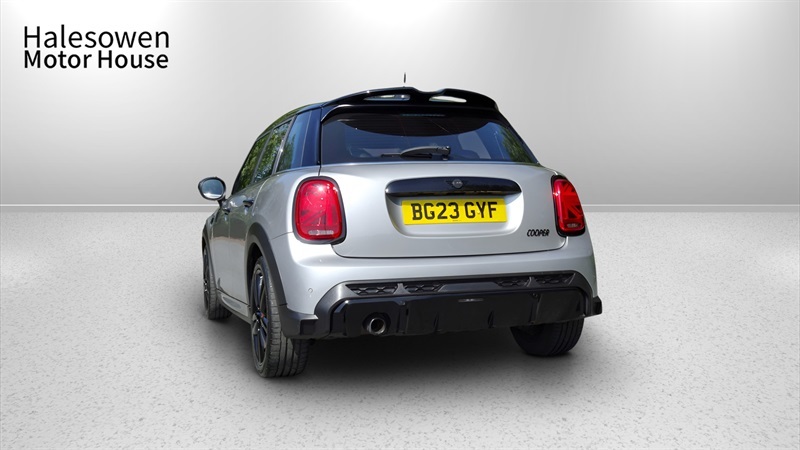 Mini Hatch 1.5 Cooper Sport Hatchback Steptronic E BG23GYF Silver #4