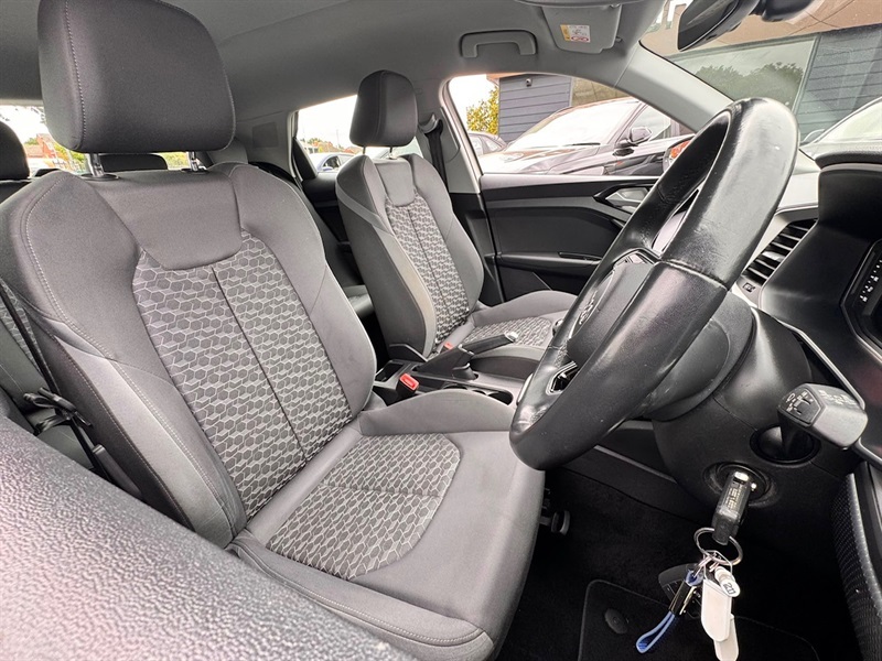Audi A1 1.0 Tfsi 25 Sport Sportback Euro BL70SYX White #6