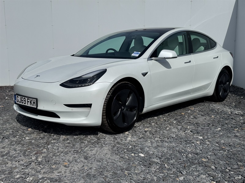 Tesla Model 3 Dual Motor Performance Saloon GJ69FKH White #3