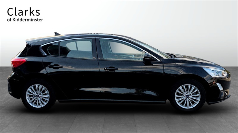 Ford Focus 1.0T Ecoboost Titanium Hatchback PN68MBF Black #6