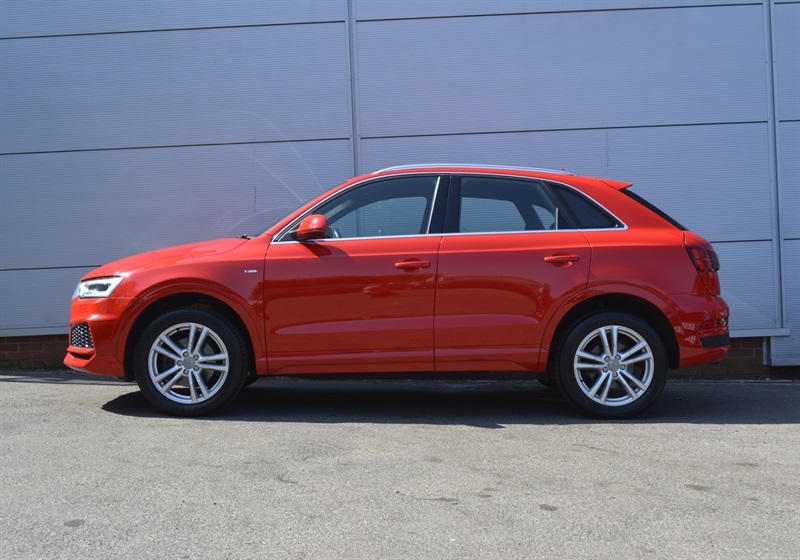 Audi Q3 1.4 Tfsi Cod S Line Edition Suv Red #3