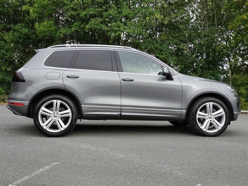 Volkswagen Touareg 3.0 Tdi V6 Bluemotion Tech R-line Plus Suv Die MW66YNF Grey #3
