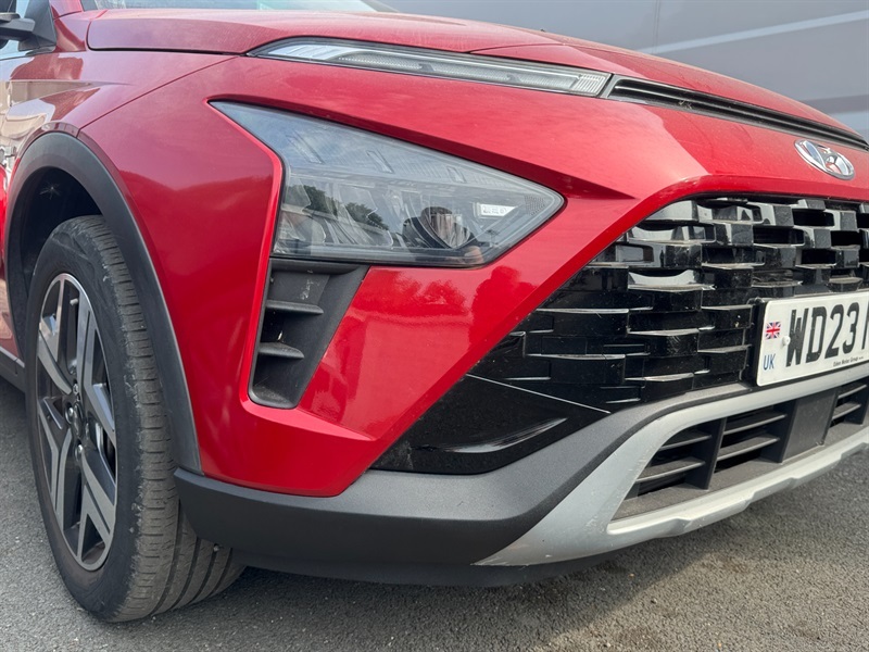 Hyundai Bayon 1.0 T-gdi Mhev Premium Suv Hybrid Dct E Red