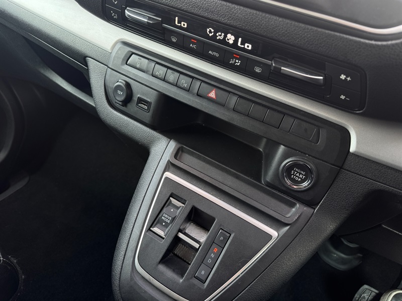 Vauxhall Vivaro Mpv Grey #17