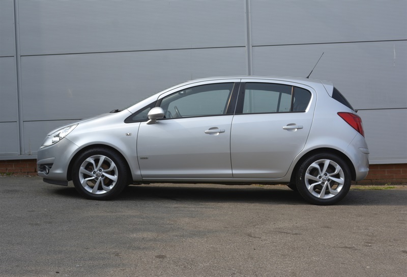 Vauxhall Corsa 1.4I 16V Design Hatchback Ac BF58SJY Silver #3