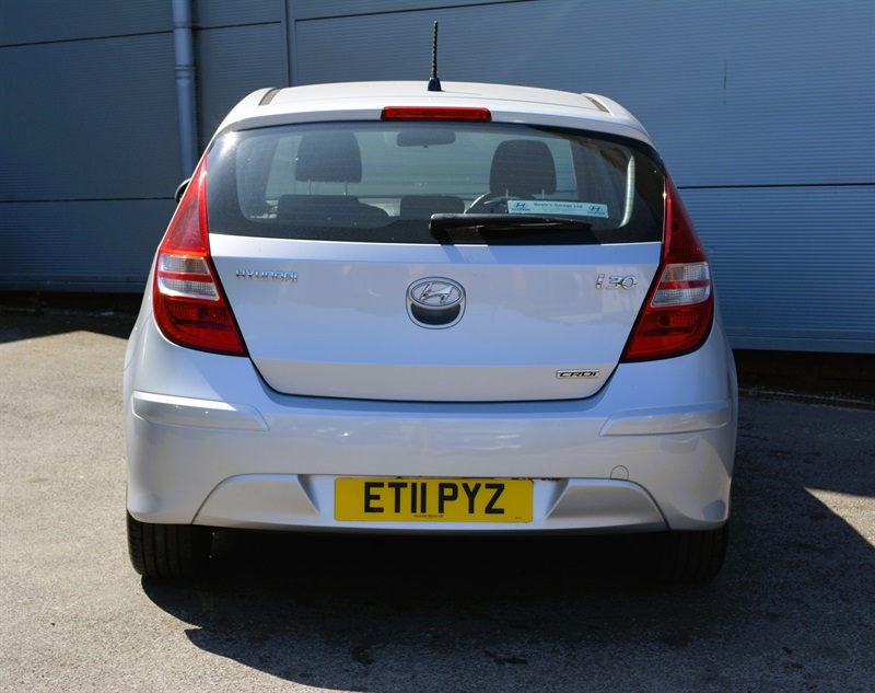 Hyundai I30 1.6 Crdi Comfort Hatchback Euro Silver #5