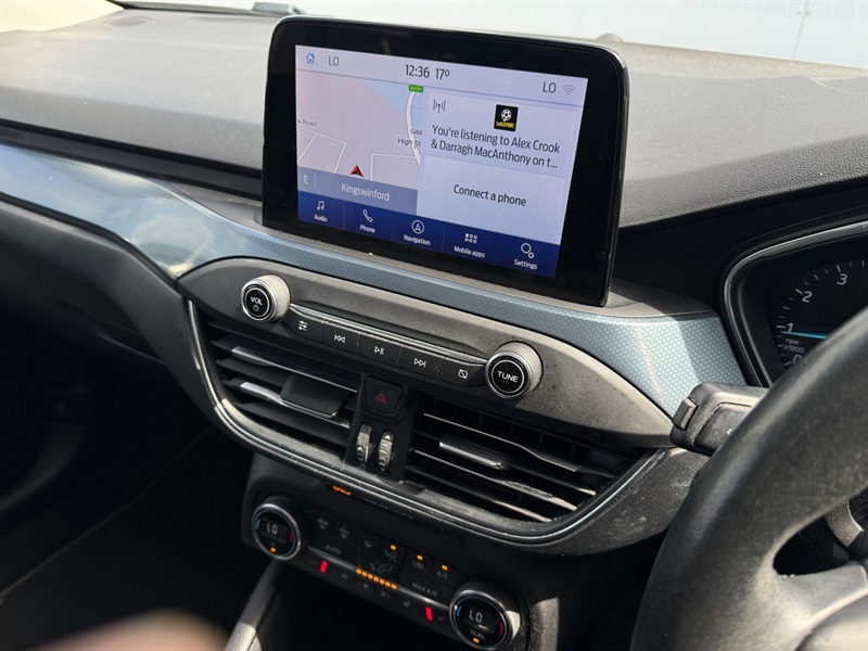 Ford Focus 1.0 Ecoboost 125 Zetec White #18