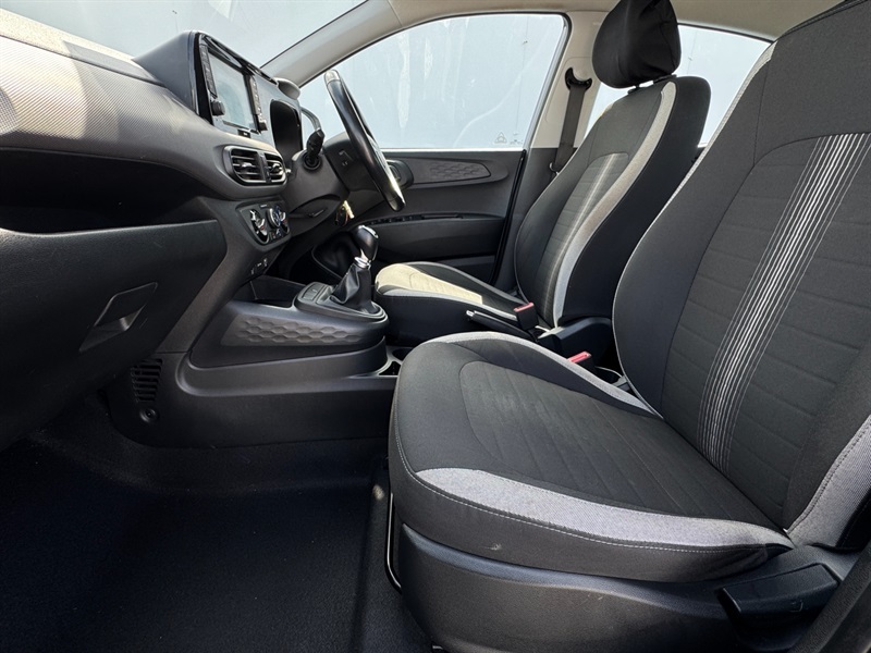 Hyundai I10 Premium Red #11