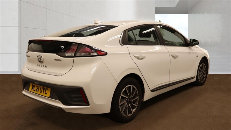 Hyundai Ioniq 38.3Kwh Premium Hatchback 136 P White #4