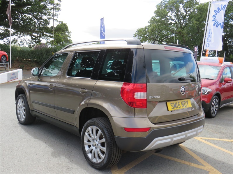 Skoda Yeti 1.2 Tsi Se Outdoor Dsg Euro 5 105 Ps Brown #5