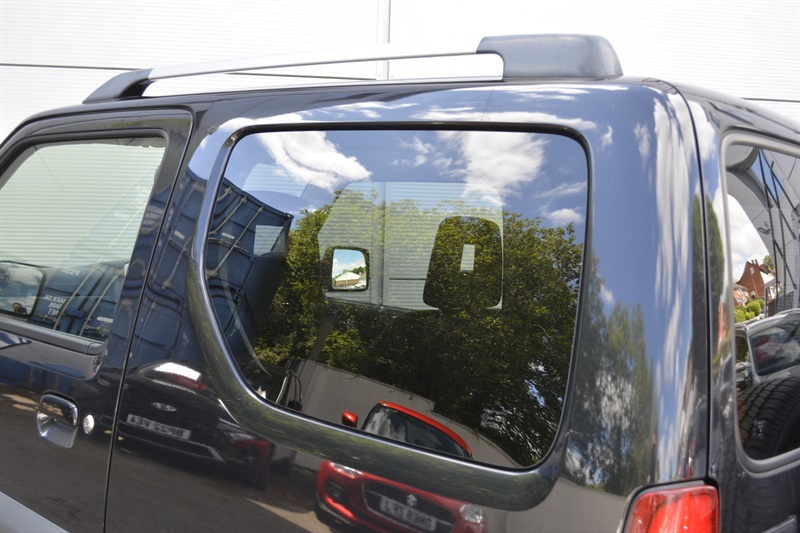 Suzuki Jimny 1.3 Sz3 White #22