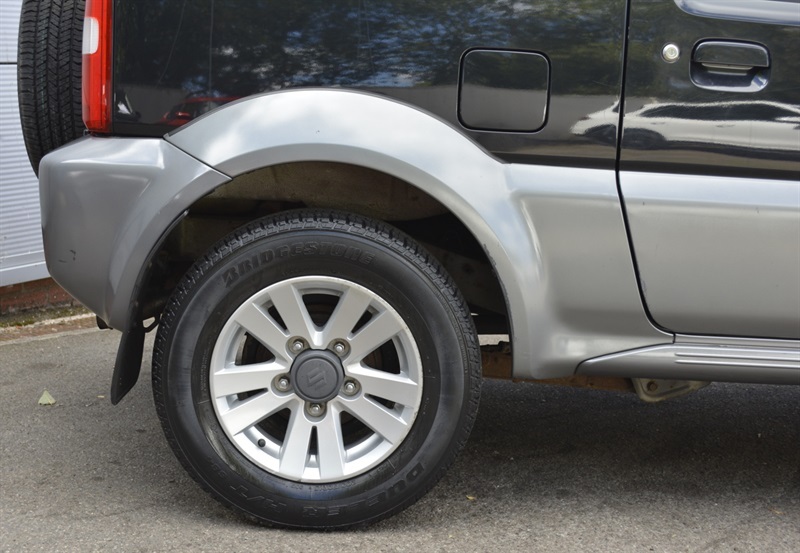 Suzuki Jimny 1.3 Sz3 White #24