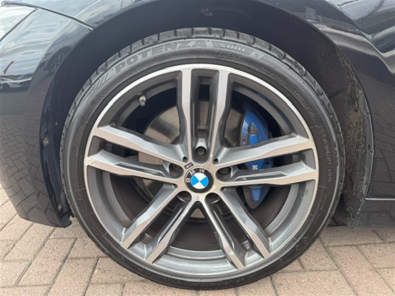 BMW 3 Series 2.0 320D M Sport Shadow Edition Saloon Black #4