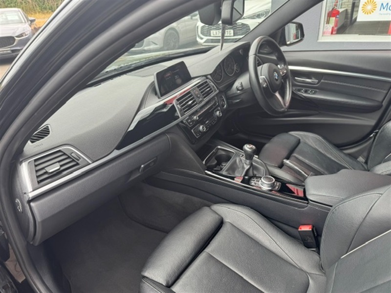 BMW 3 Series 320D M Sport Shadow Edition Black #24