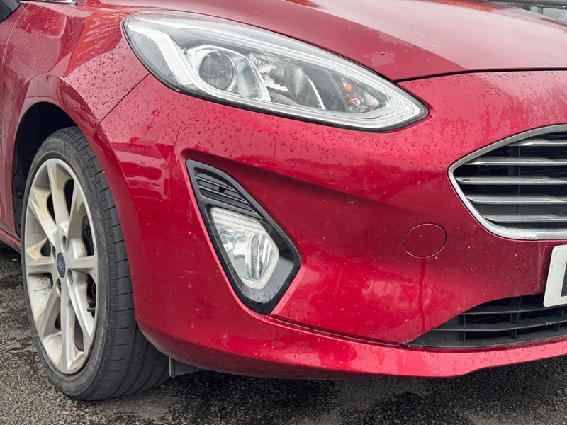 Ford Fiesta 1.0T Ecoboost Titanium Hatchback Red