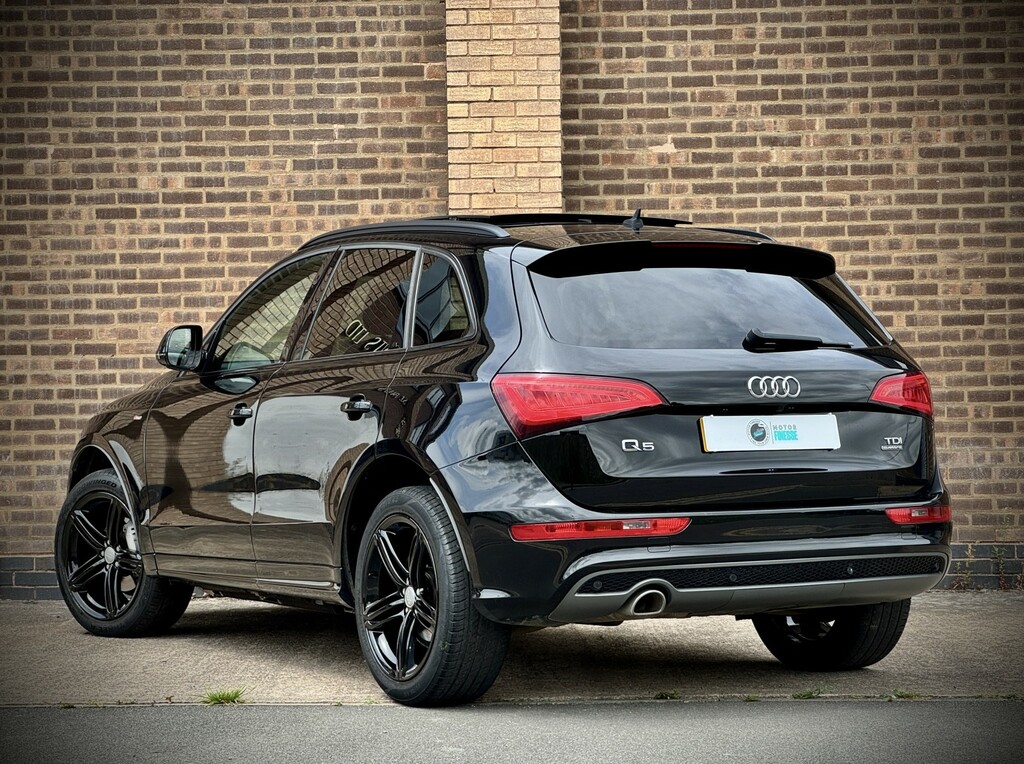 Audi Q5 2.0 Tdi S Line Plus Black #2
