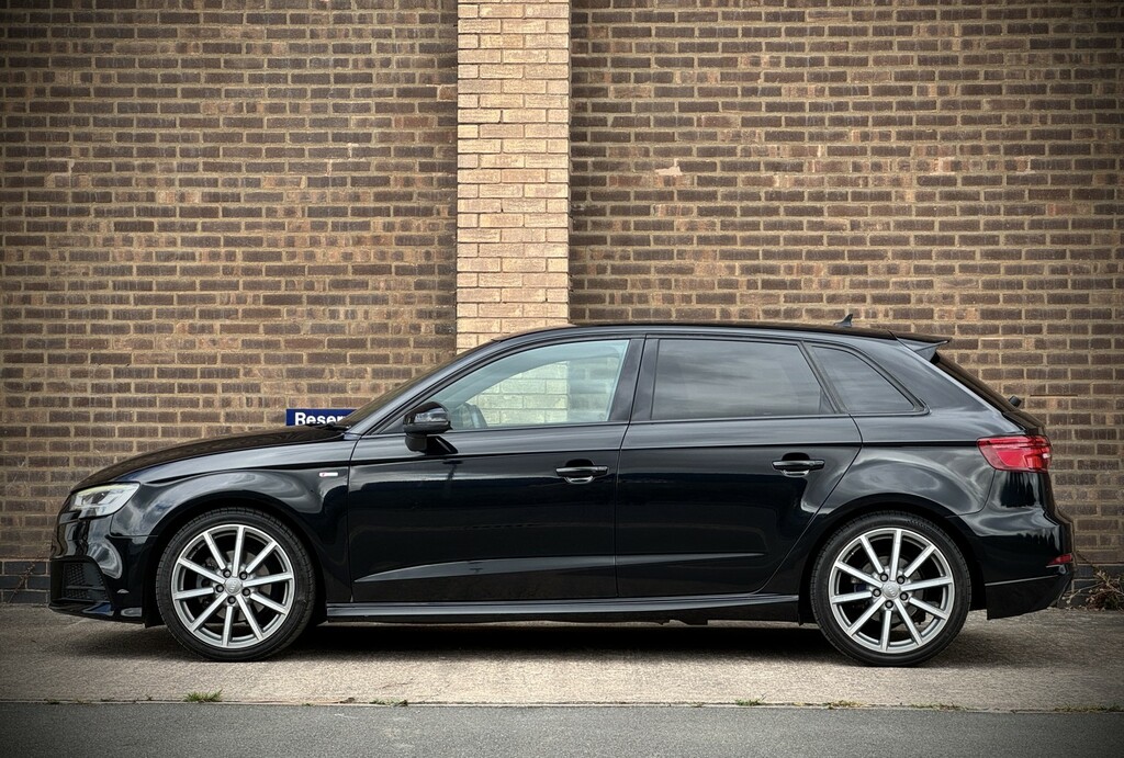 Audi A3 1.5 Tfsi Cod Black Edition Black #6