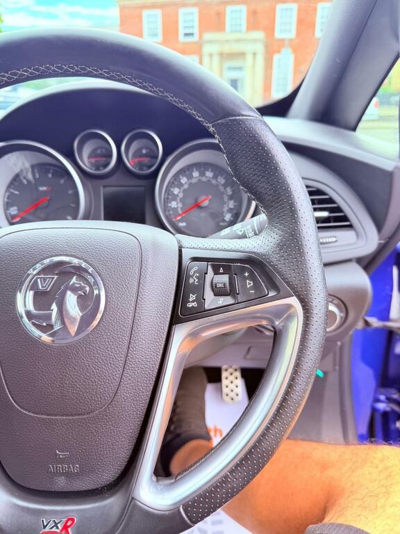 Vauxhall Astra GTC 1.6I Turbo Sri Euro 6 Ss White #34