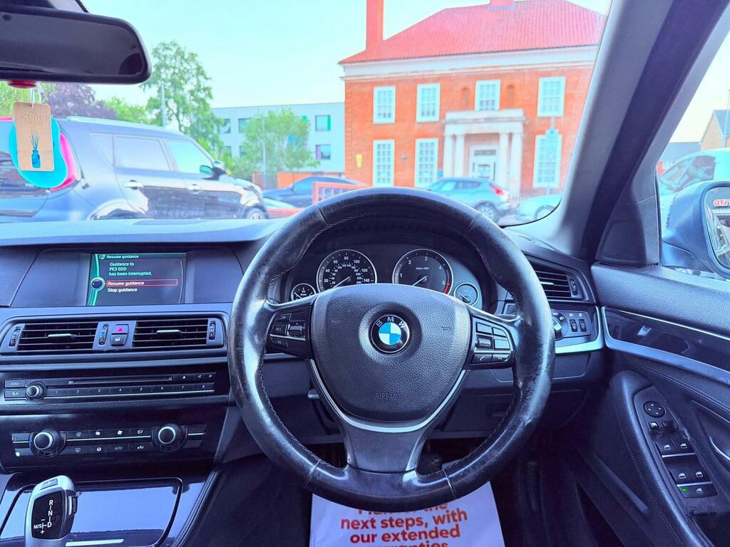 BMW 5 Series Se White #24